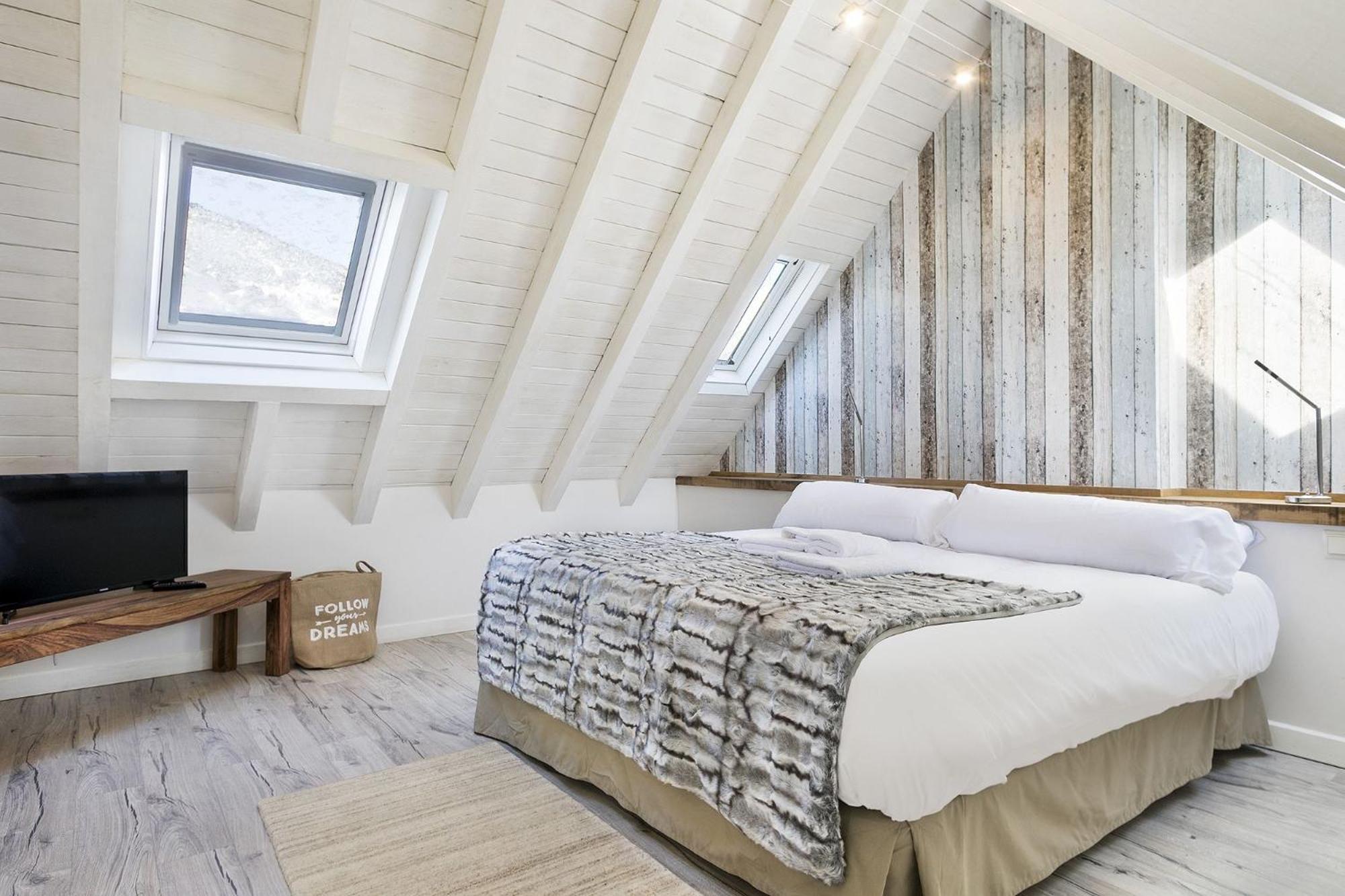 Luderna - Duplex Sant Miqueu Lägenhet Vielha Exteriör bild